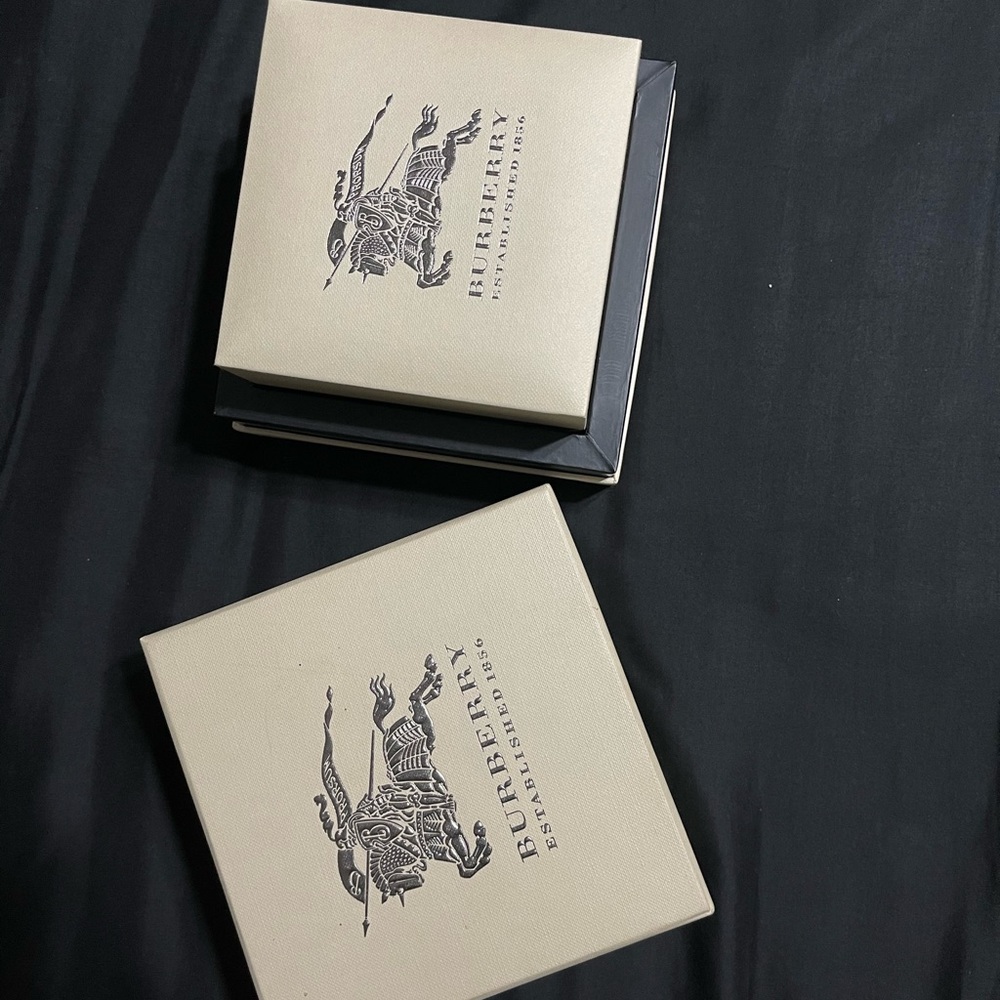 Burberry 38mm watch - Picture 4 of 6